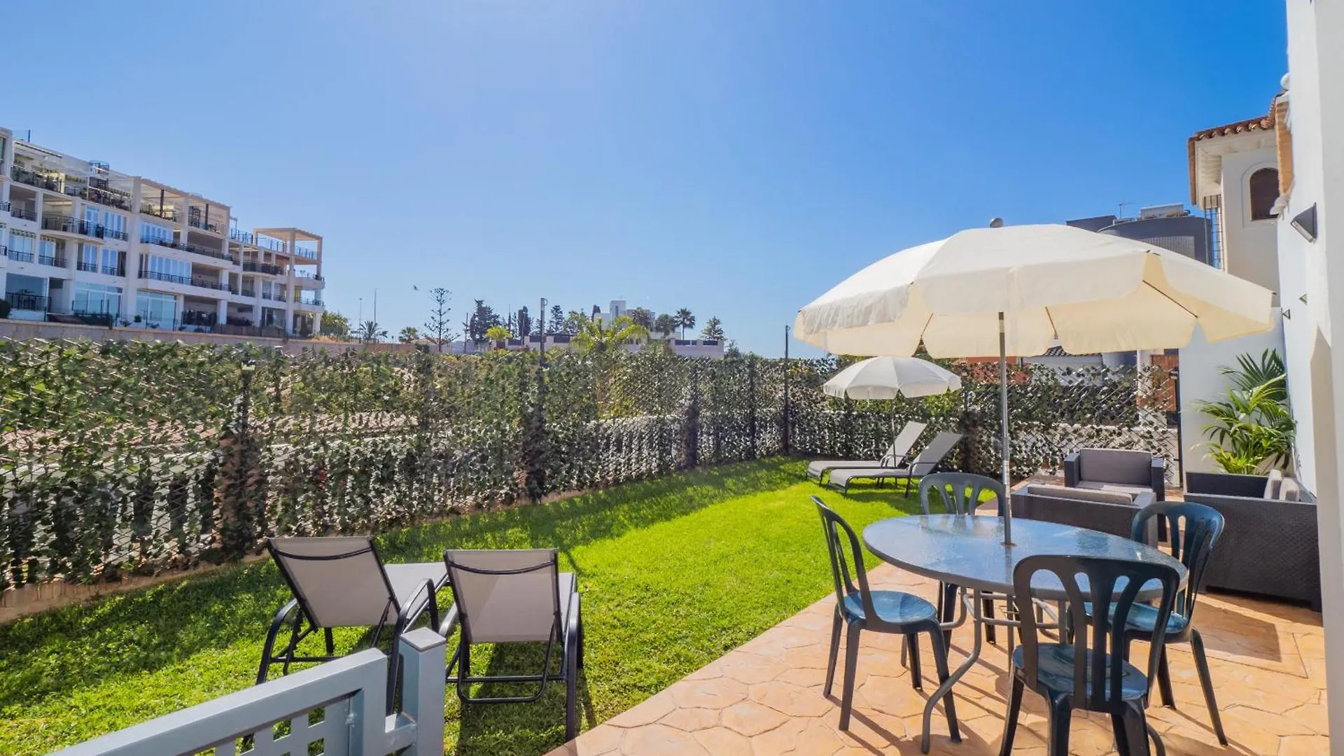 Cubo'S Hostal William'S Sunny 5 Torre de Benagalbon Guest house